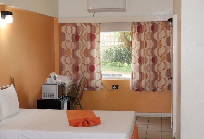 اتاق استاندارد با 2 تخت دوبل, Pineapple Court