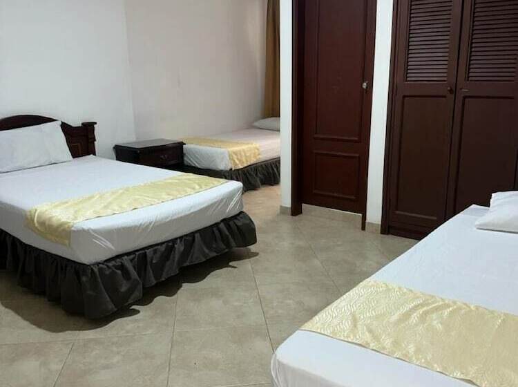 패밀리 룸, Prince Plaza