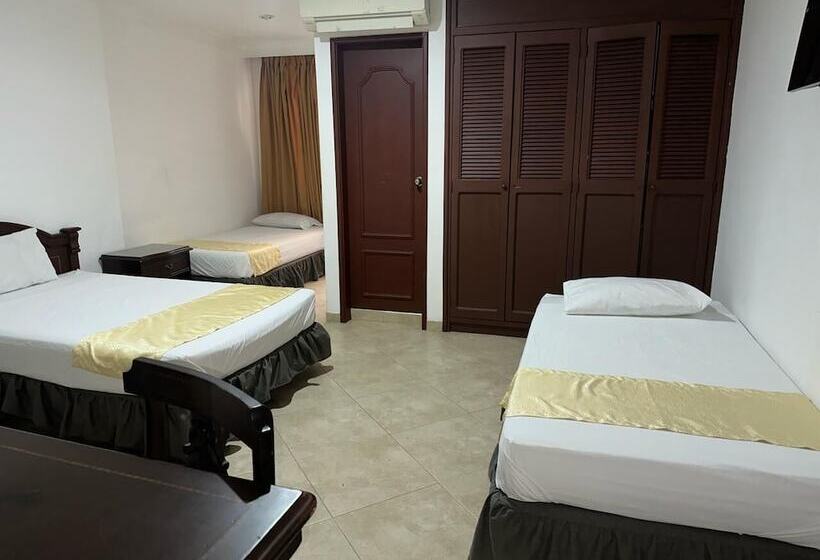 غرفة عائلية, Prince Plaza