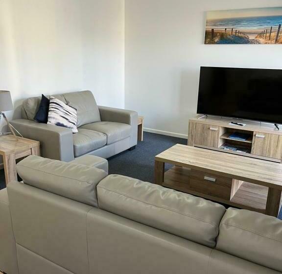 شقة غرفة واحدة, Sea Mist Palms