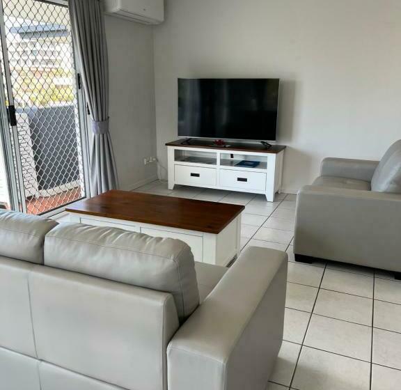 شقة غرفة واحدة, Sea Mist Palms