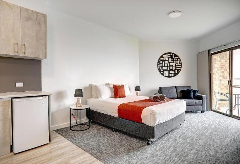 Студио Executive, Limani Motel