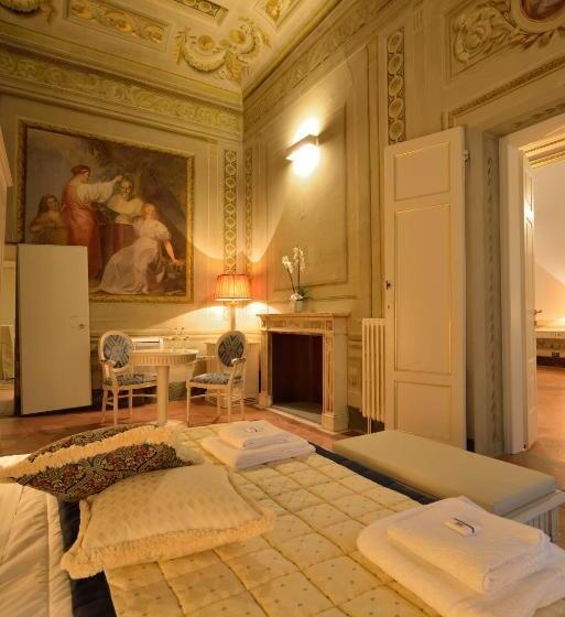 اتاق لوکس, Palazzo Guicciardini