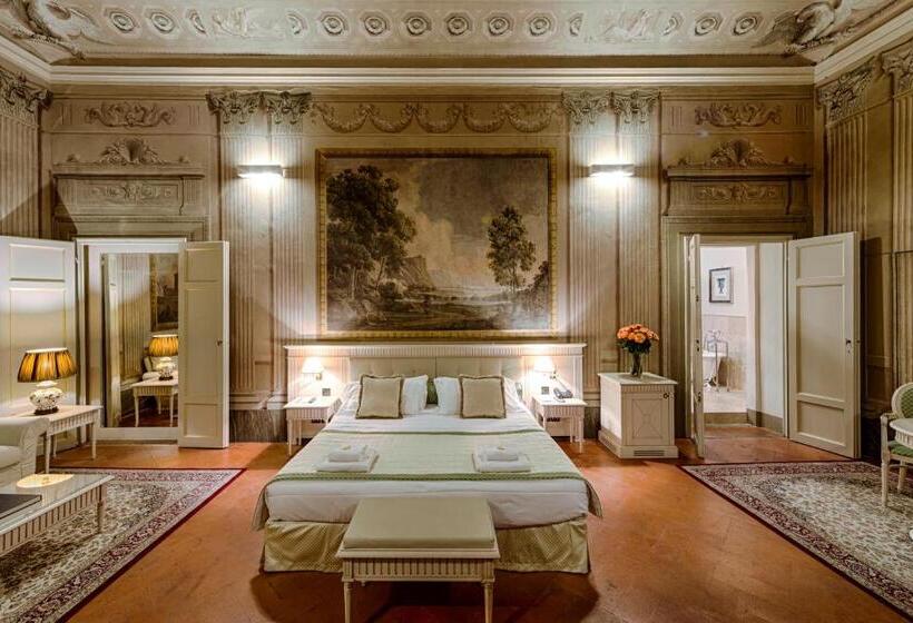 سوییت جونیور, Palazzo Guicciardini