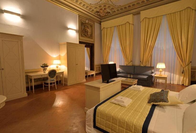 سوییت سوپریور, Palazzo Guicciardini