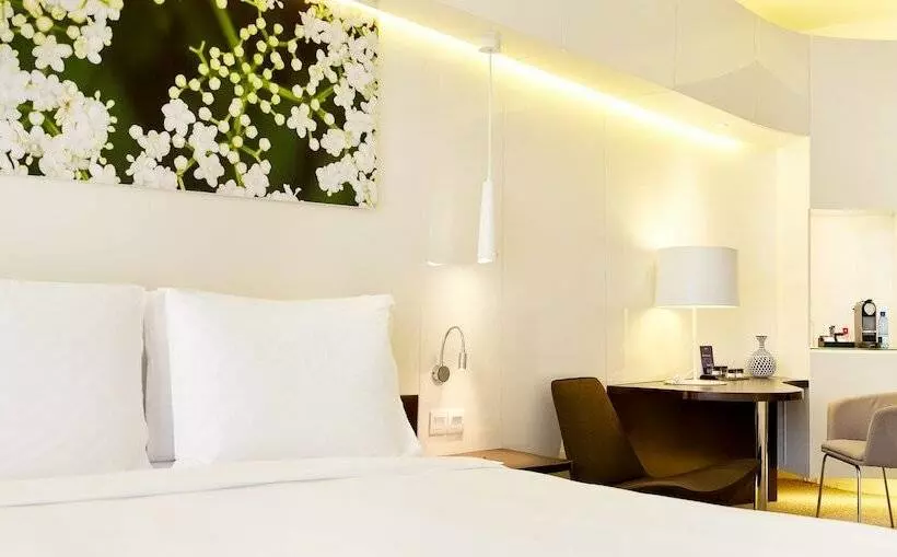 Suite with Terrace, Radisson Blu Hotel & Convention Centre Kigali