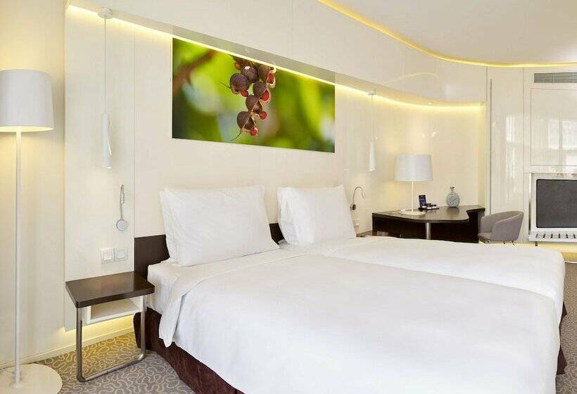 Suite with Terrace, Radisson Blu Hotel & Convention Centre Kigali