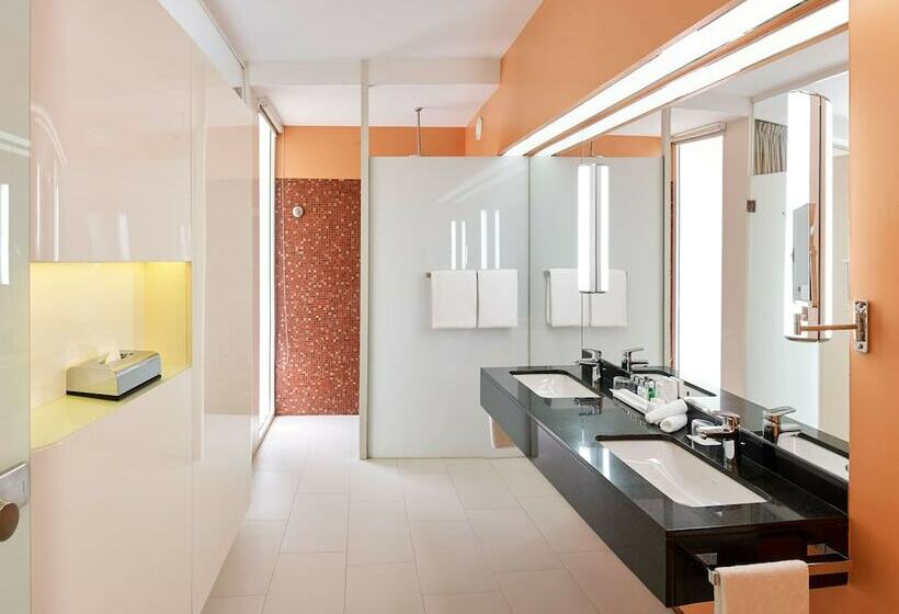 Suite with Terrace, Radisson Blu Hotel & Convention Centre Kigali