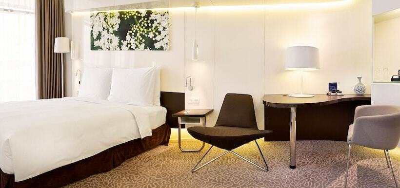 اتاق اجرایی, Radisson Blu Hotel & Convention Centre Kigali