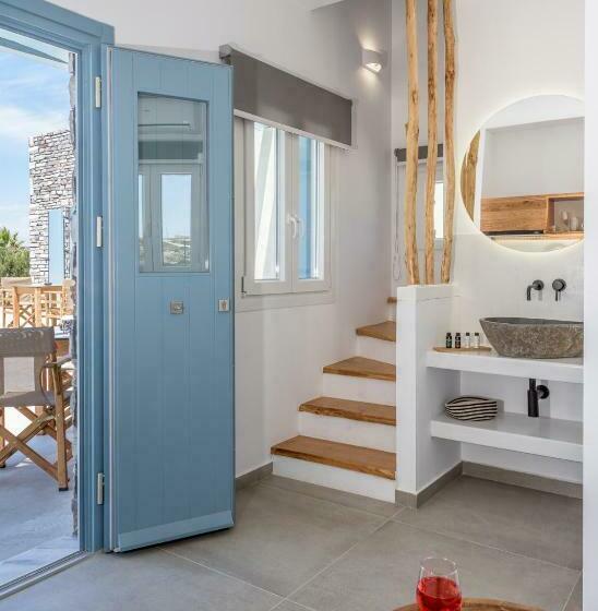 メゾネットスイート, Elements Of Milos