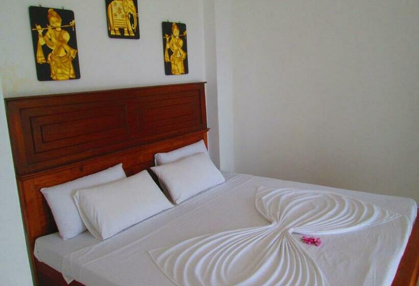 标准间带阳台, Kandyan Sweet Villa