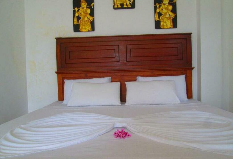 标准间带阳台, Kandyan Sweet Villa