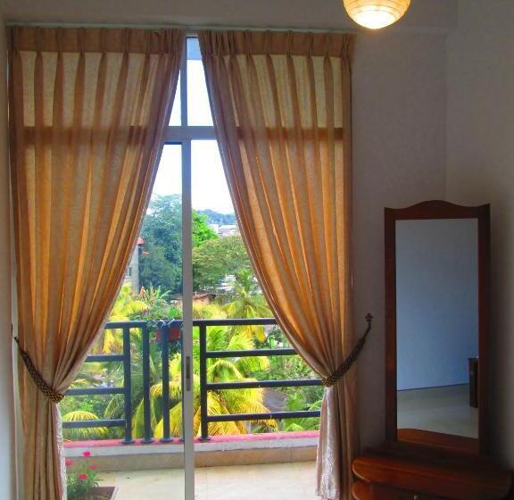 标准间带阳台, Kandyan Sweet Villa