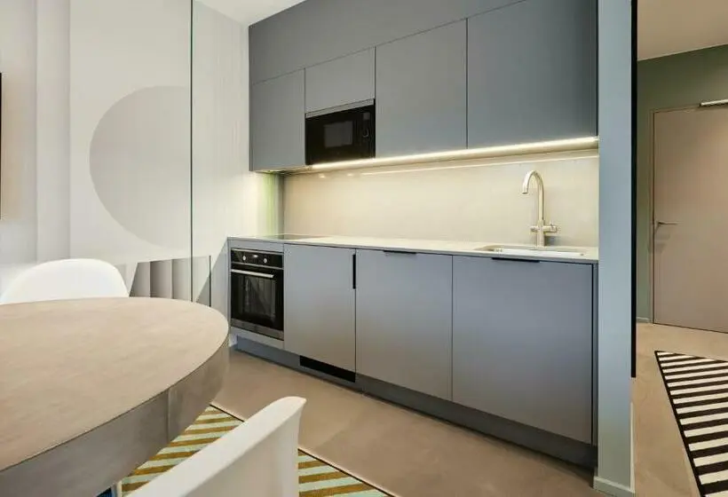 Monolocale Standard, Kirk Suites