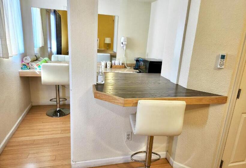 Номер Стандарт, Paradise Hot Springs