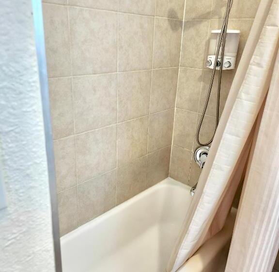 Номер Стандарт, Paradise Hot Springs