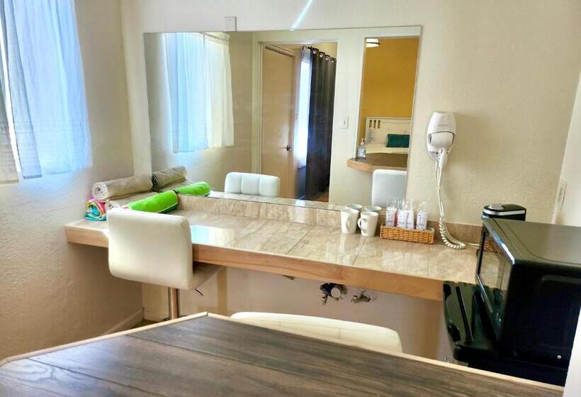 Номер Стандарт, Paradise Hot Springs