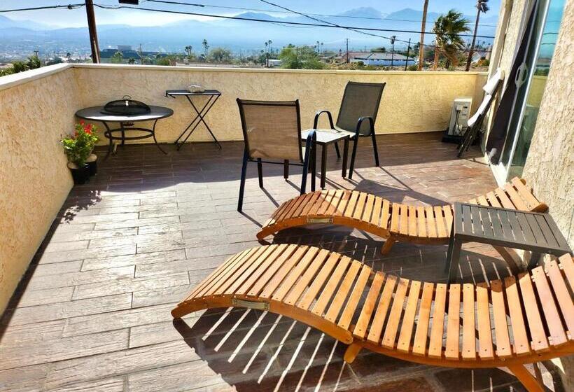 Номер Deluxe, Paradise Hot Springs