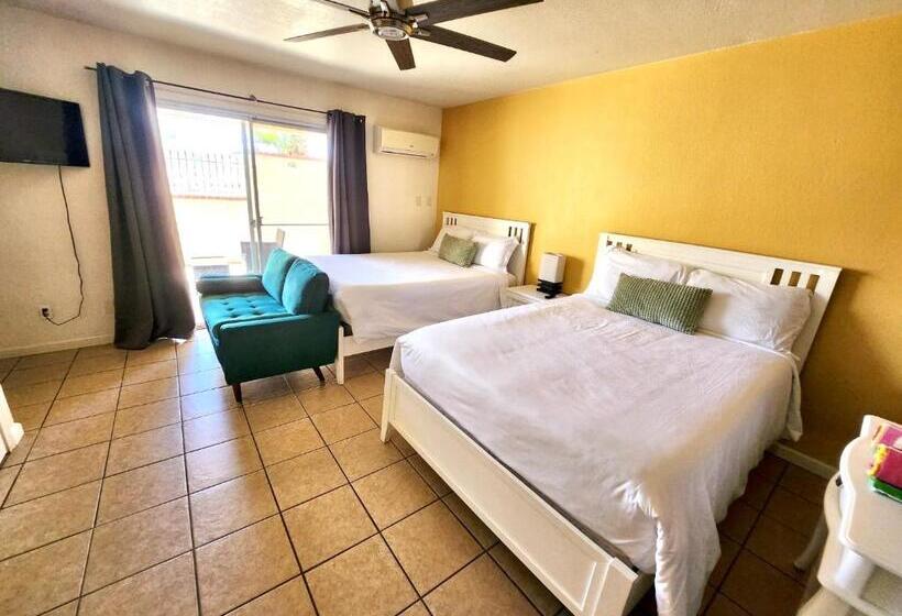 Номер Superior, Paradise Hot Springs