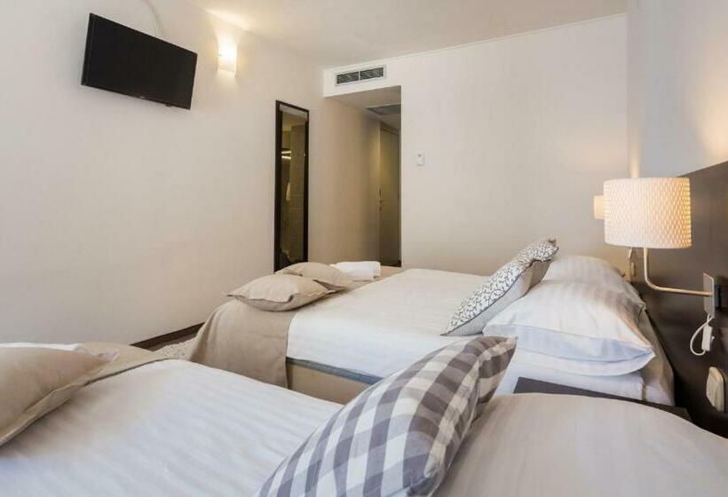 غرفة سوبيريور مزودة بشرفة, Villa Arausa