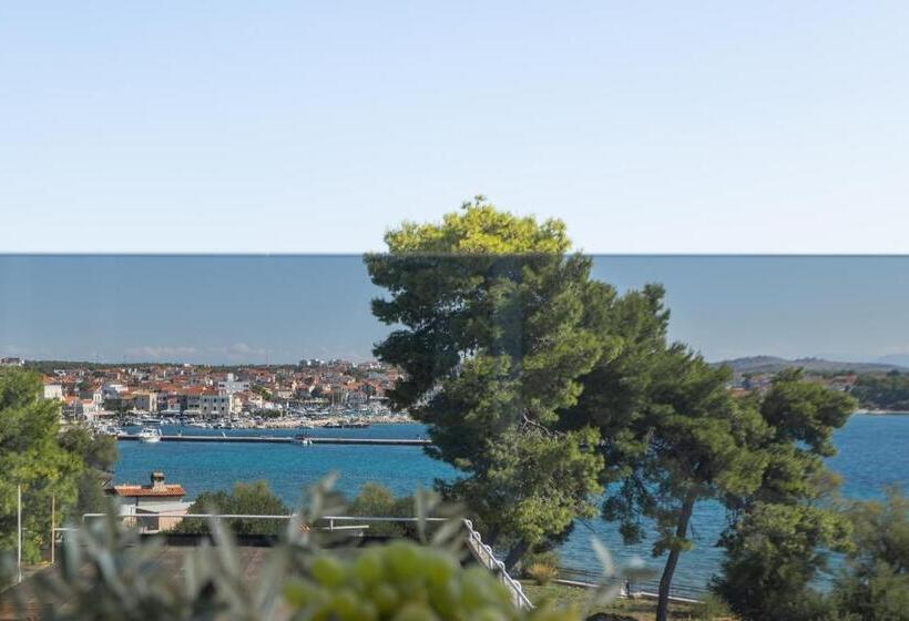 غرفة سوبيريور مزودة بشرفة, Villa Arausa