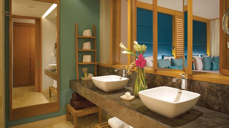 Полулюкс Вид на Бассейн, Dreams Playa Mujeres Golf & Spa Resort   All Inclusive
