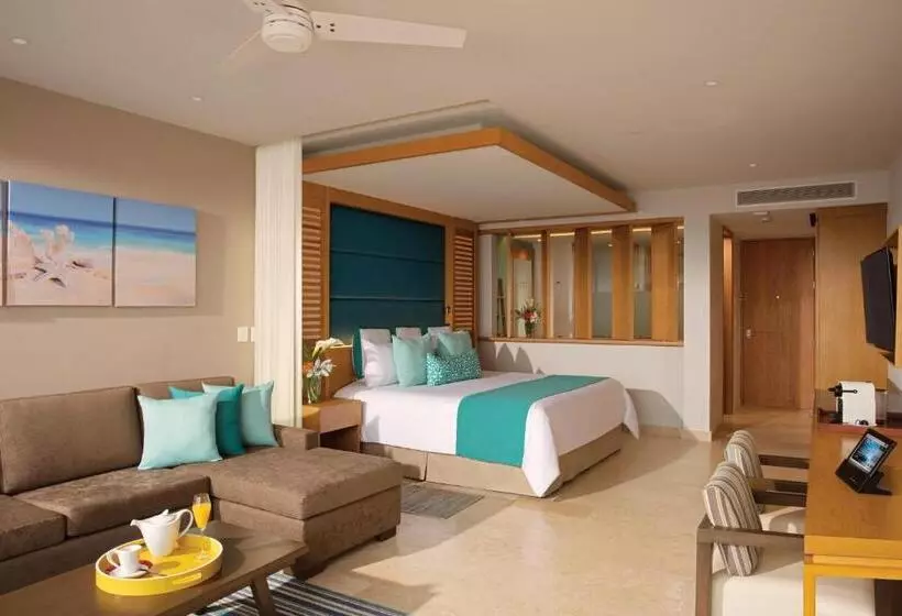 キングサイズベッドのジュニアスイート, Dreams Playa Mujeres Golf & Spa Resort   All Inclusive