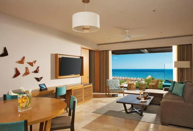 スイートクラブ シービュー, Dreams Playa Mujeres Golf & Spa Resort All Inclusive