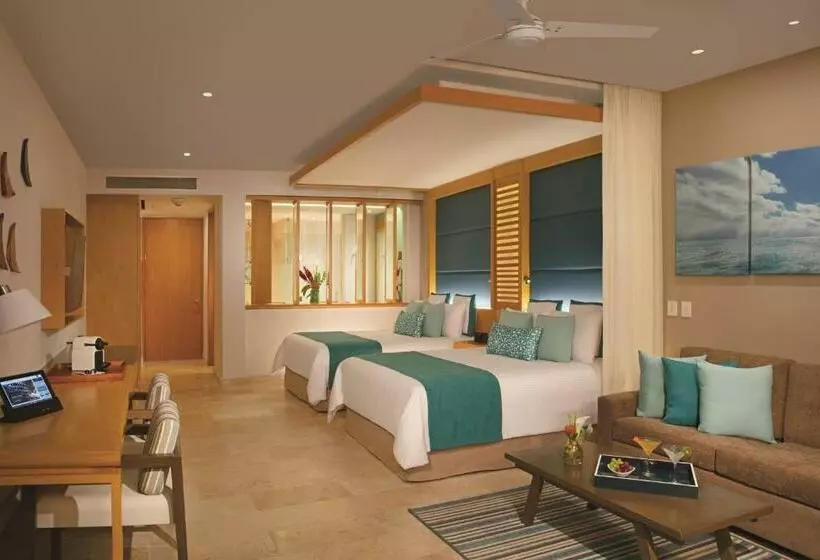 プールビュージュニアスイート, Dreams Playa Mujeres Golf & Spa Resort   All Inclusive
