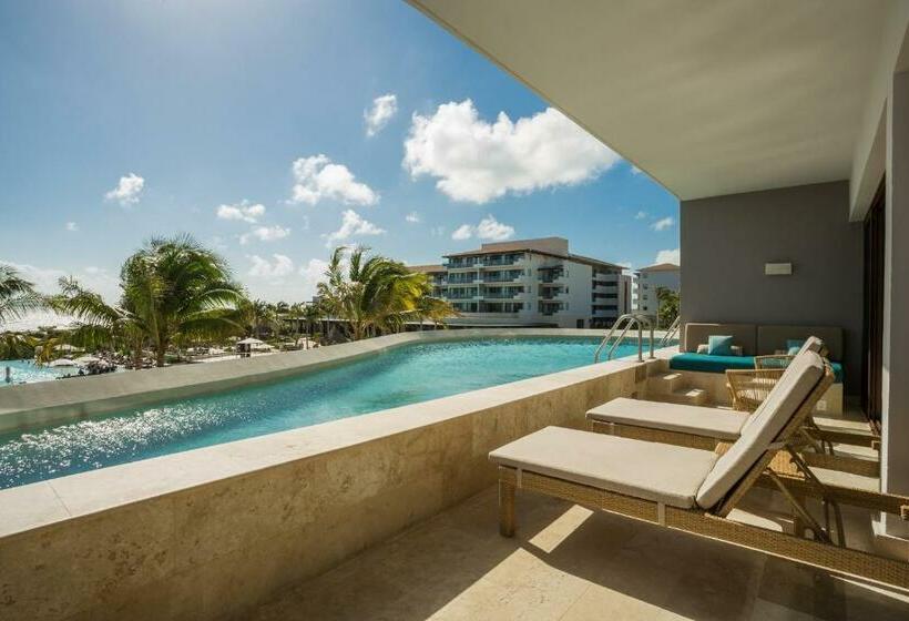 Клубный полулюкс с видом на море, Dreams Playa Mujeres Golf & Spa Resort   All Inclusive