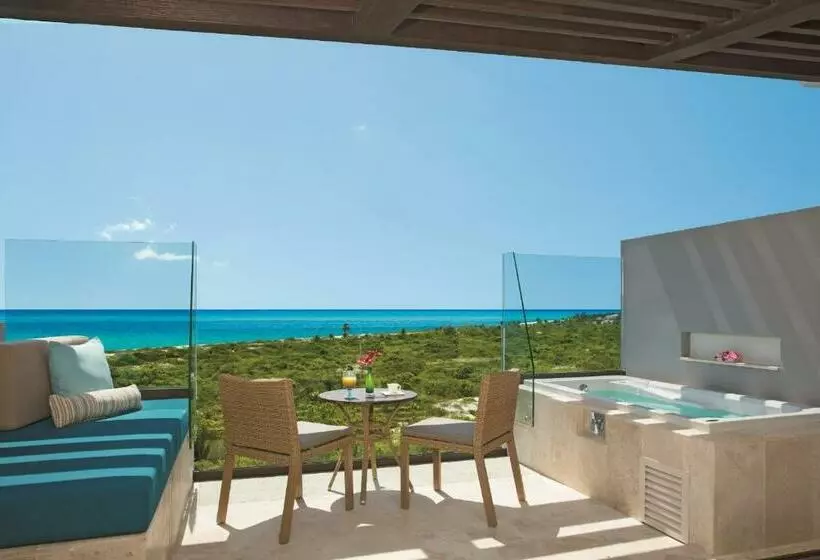 キングサイズベッドのジュニアスイート, Dreams Playa Mujeres Golf & Spa Resort   All Inclusive
