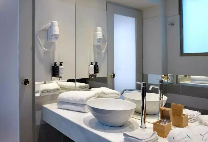 سوییت خانوادگی, Athens Tiare By Mage Hotels