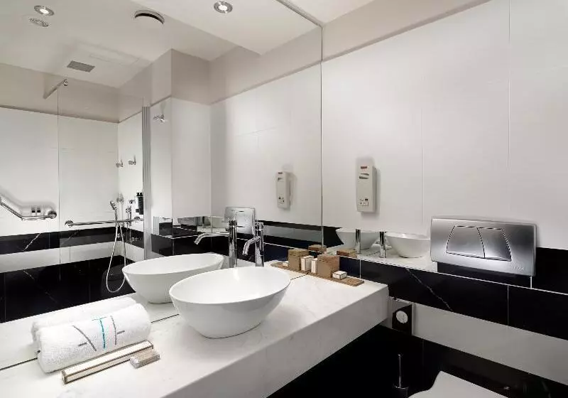 اتاق لوکس با چشم‌انداز شهر, Athens Tiare By Mage Hotels