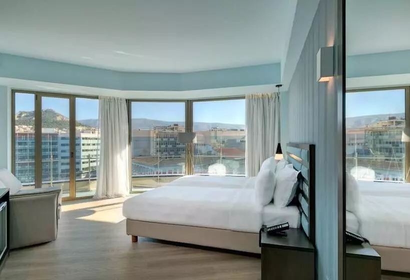 سوئیت با چشم‌انداز, Athens Tiare By Mage Hotels