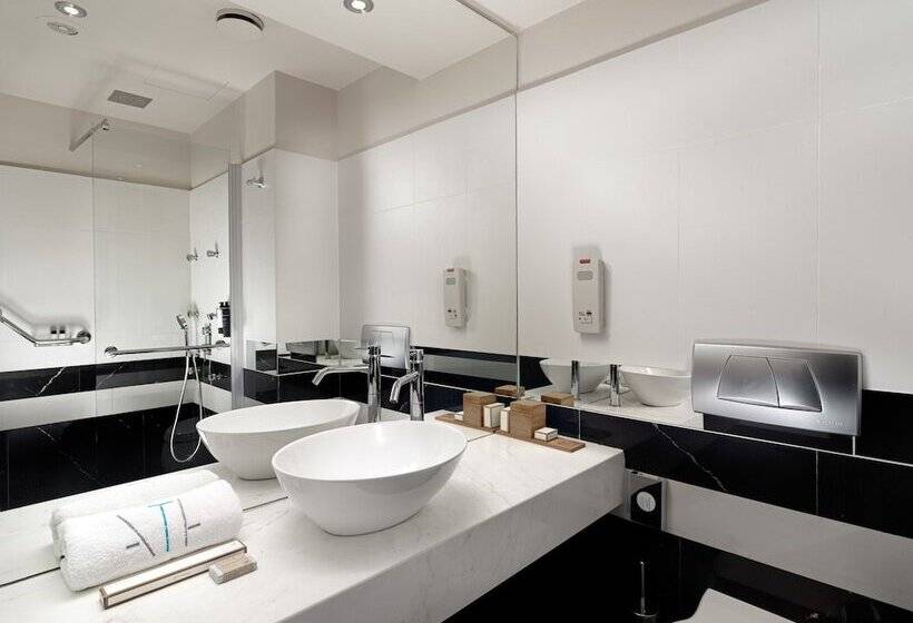 带观景的豪华间, Athens Tiare By Mage Hotels