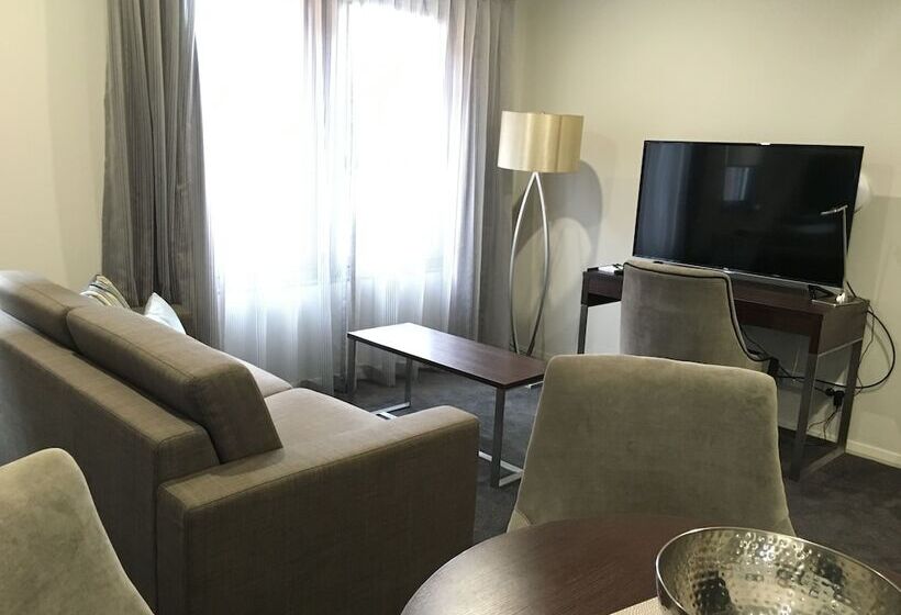 آپارتمان لوکس 1 خوابه, Attika