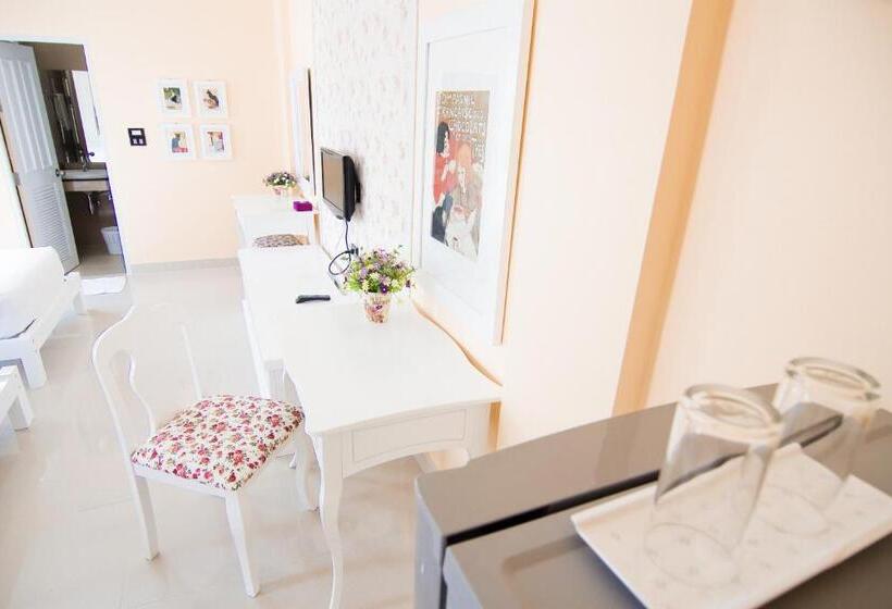 חדר סטנדרט, Boonsiri Boutique