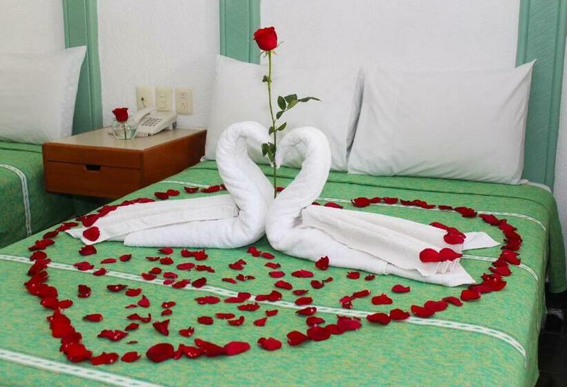 חדר סטנדרט לארבעה, Careyes Puerto Escondido