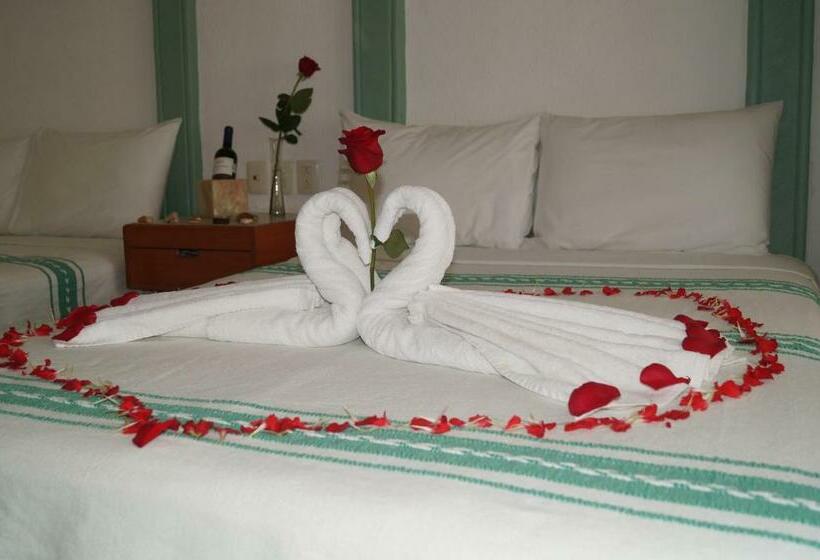 חדר סטנדרט לארבעה, Careyes Puerto Escondido