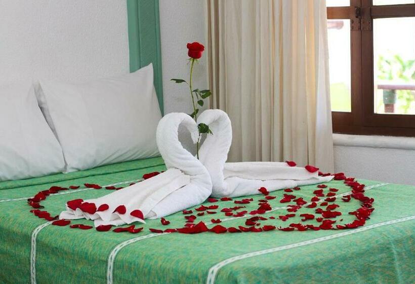 חדר סטנדרט לארבעה, Careyes Puerto Escondido