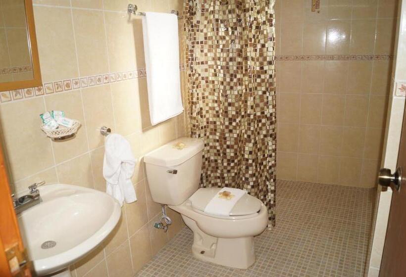 חדר סטנדרט לארבעה, Careyes Puerto Escondido