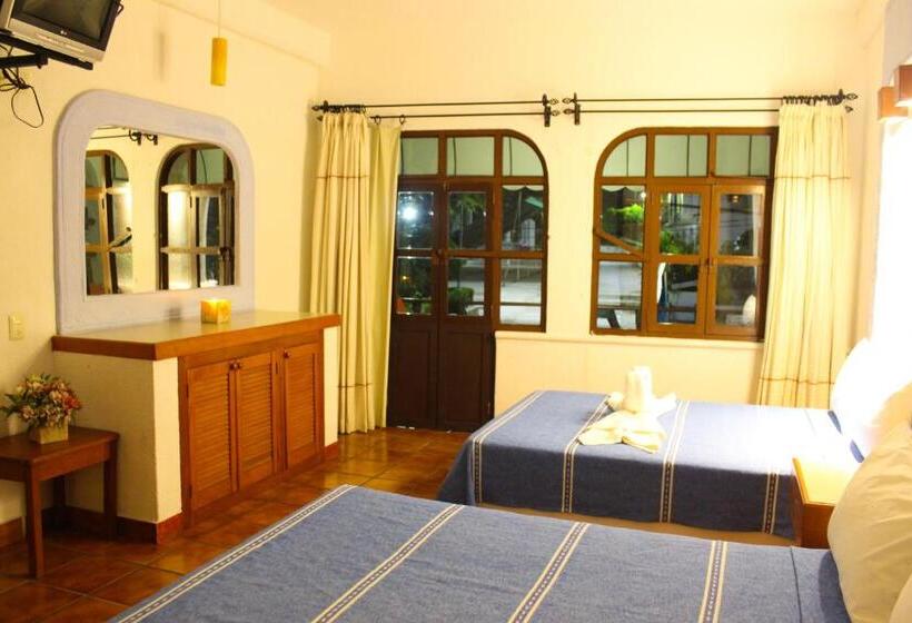 חדר סטנדרט לארבעה, Careyes Puerto Escondido