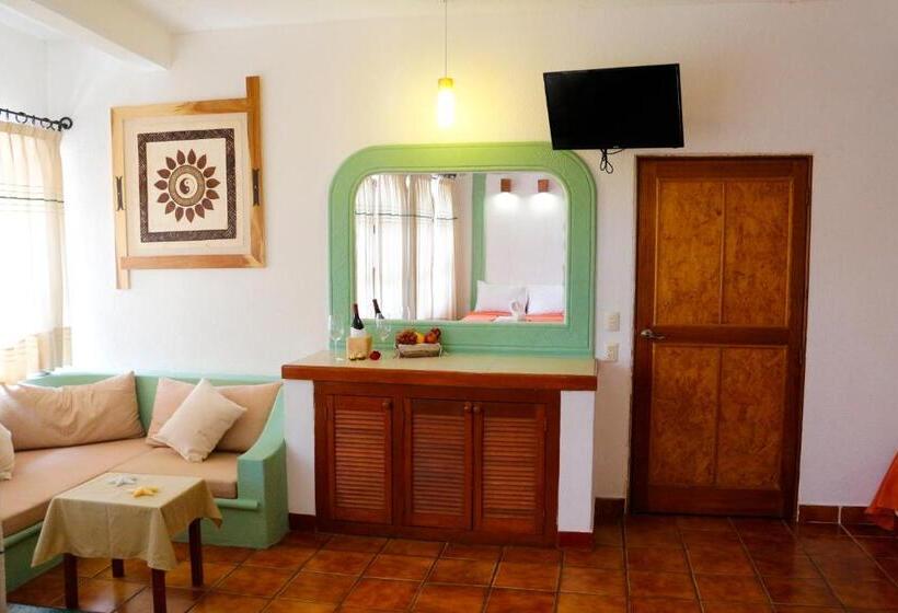 חדר סטנדרט לשלושה, Careyes Puerto Escondido