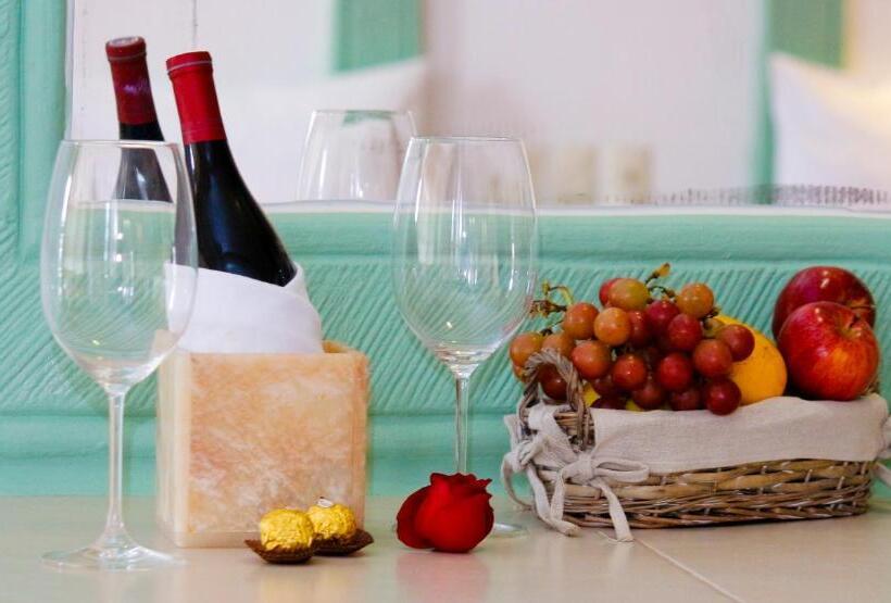 חדר סטנדרט לשלושה, Careyes Puerto Escondido