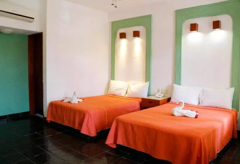スタンダードトリプルルーム, Careyes Puerto Escondido