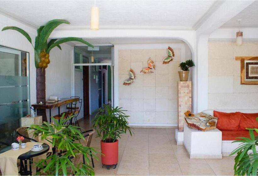 חדר קלאסי לארבעה, Careyes Puerto Escondido