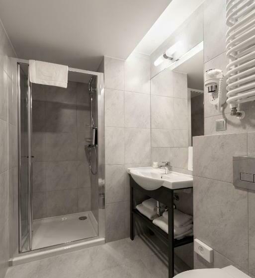 Номер Стандарт, Golden Tulip Krakow Kazimierz