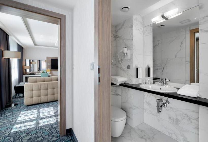 家庭小型套房, Golden Tulip Krakow Kazimierz