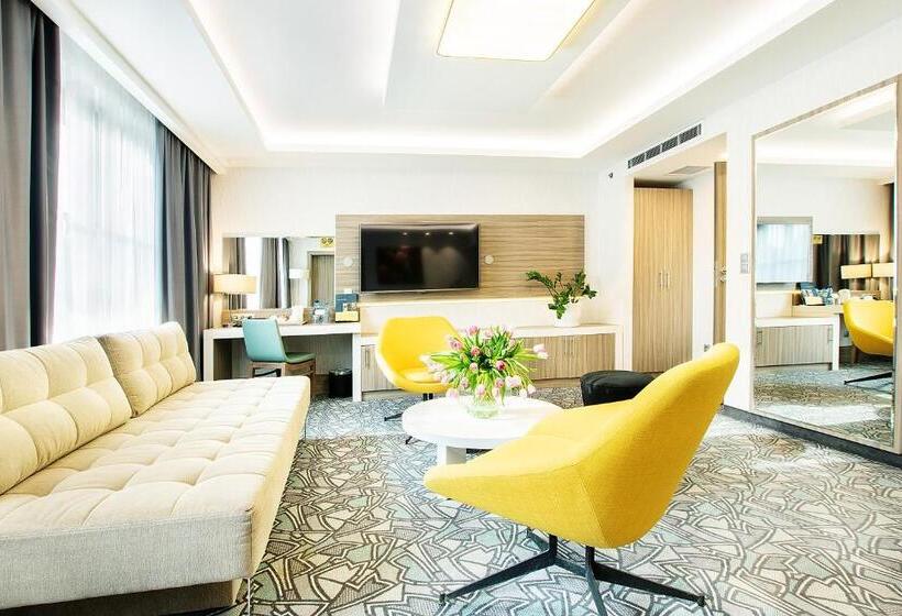 家庭小型套房, Golden Tulip Krakow Kazimierz