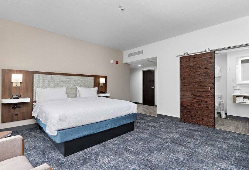 חדר סטנדרט עם מיטת קינג, Hampton Inn Kansas City/downtown Financial District